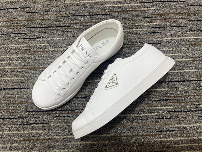 Pra*a leather sneaker 6