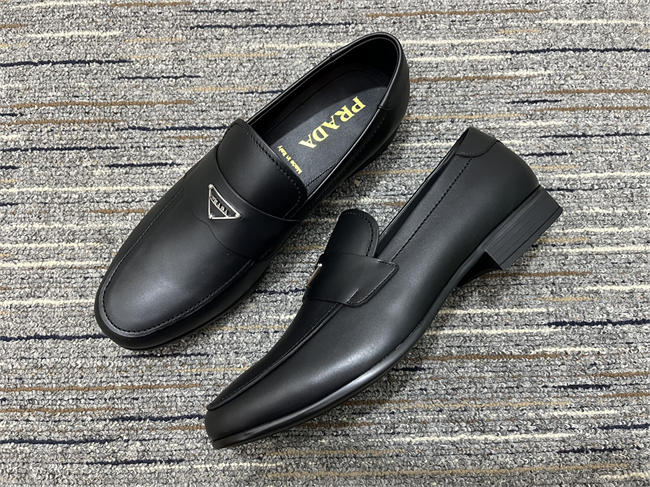 Pra*a loafer 10