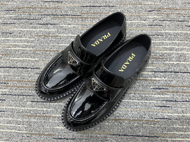 Pra*a loafer women 2