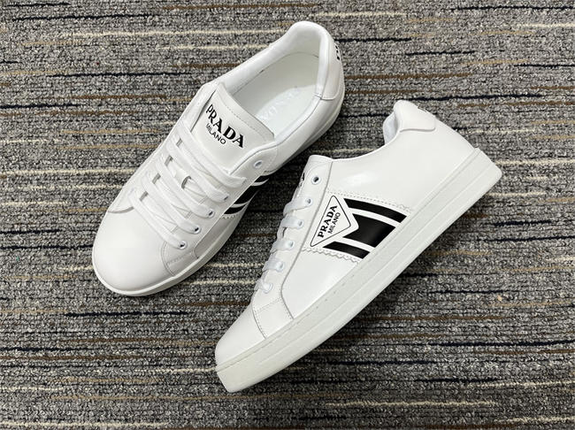 Pra*a sneaker 25