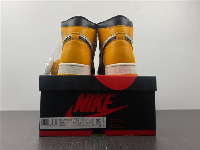 Jordan1 Retro high OG  555088-711