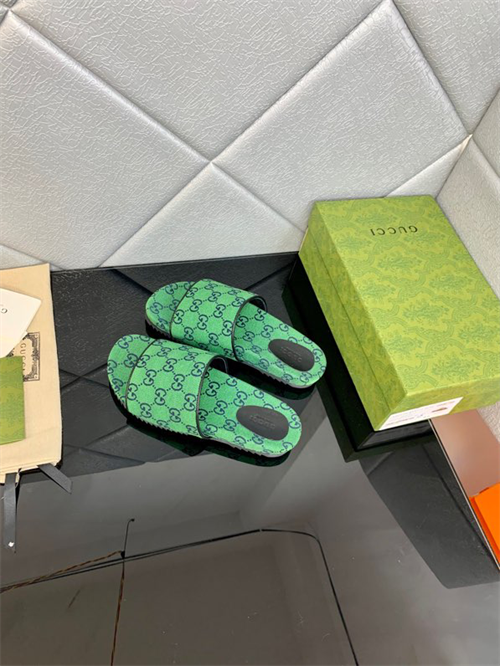 Gocci Slipper