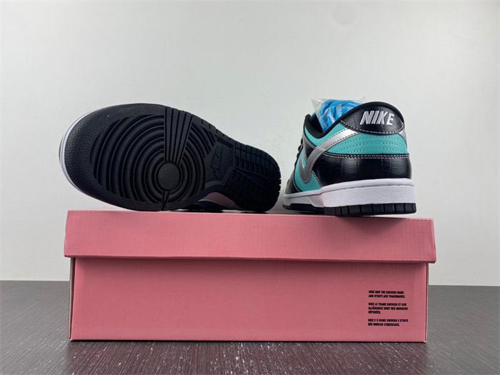 nike sb dunk low D1am0nd s*pply co. aqua blue 304292-402