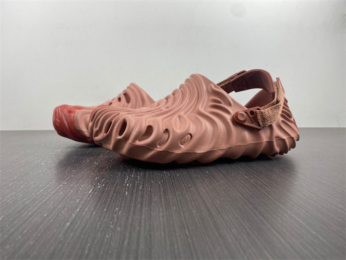 Cr0c5 pollex clog by salehe bembury kuwata 207393-6rl