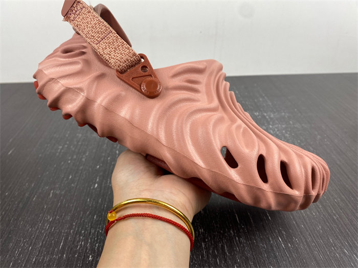 Cr0c5 pollex clog by salehe bembury kuwata 207393-6rl