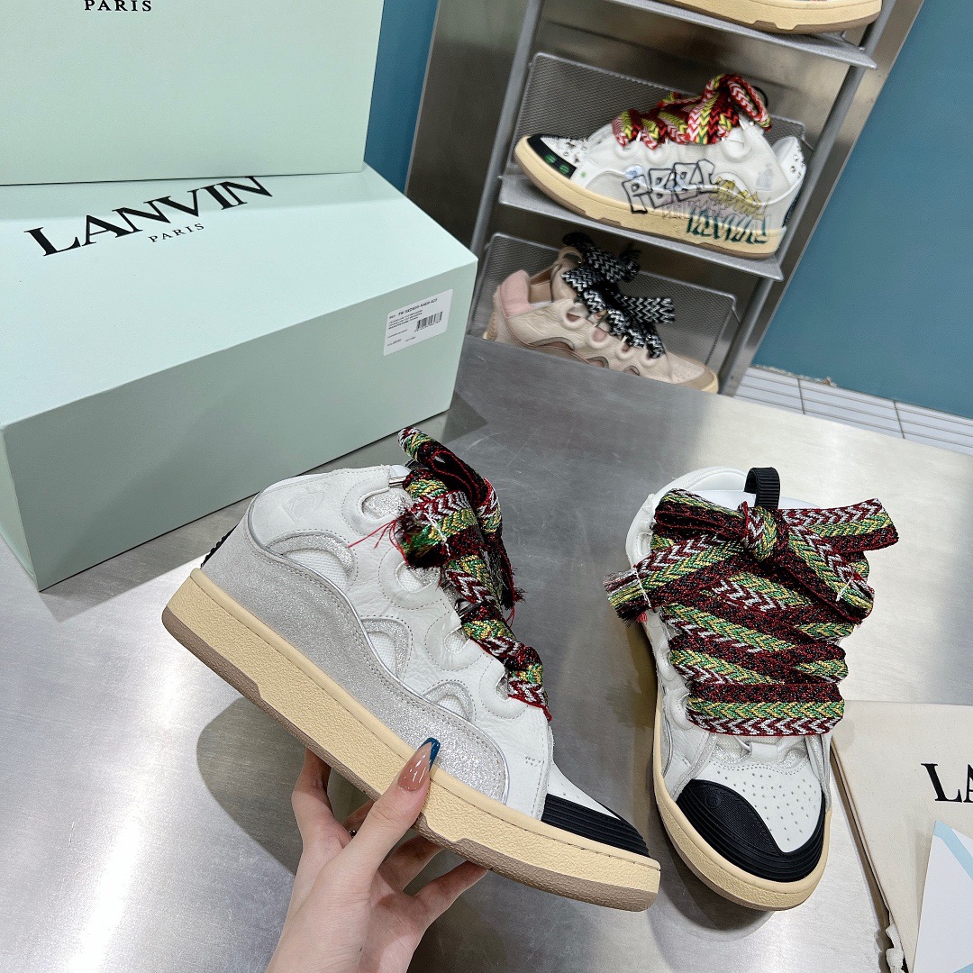 Lanvon Leather Curb 6