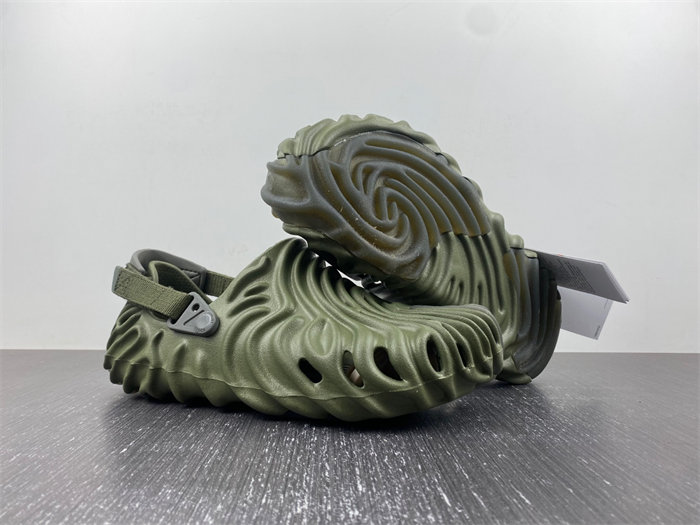 Cr0c5 pollex clog by salehe bembury cucumber 207393-309