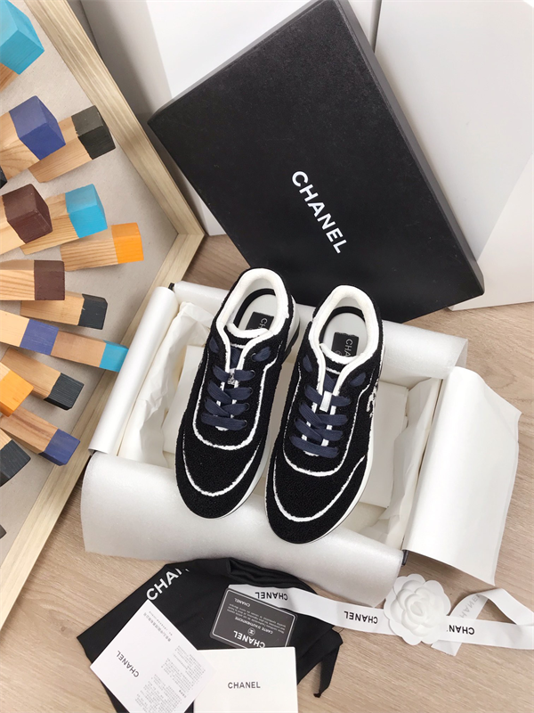 Chanal Sneakers