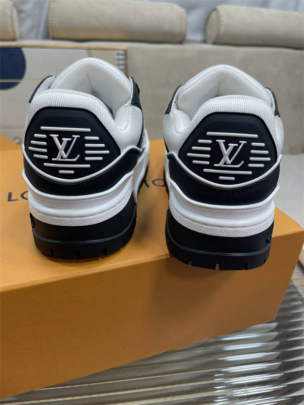 LV038
