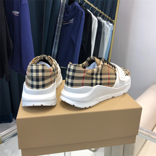 bvrberry MJ004303