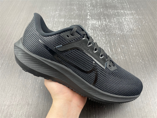 （NIKE）AIR ZOOM PEGASUS
