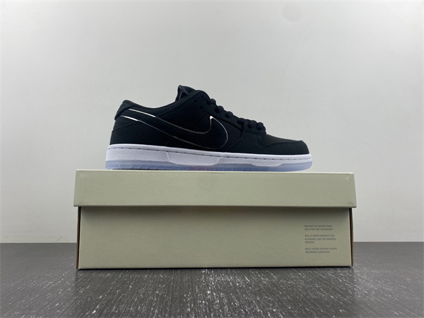 Nike Dunk Low