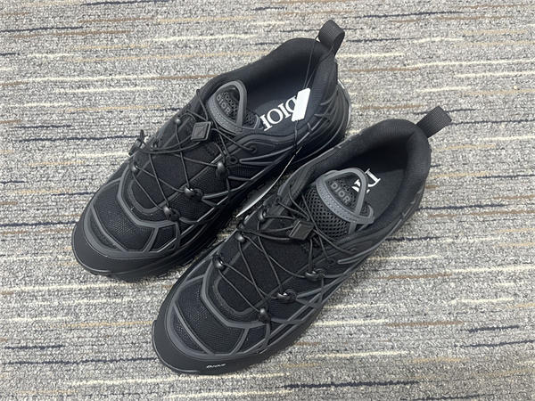 D10r sneaker