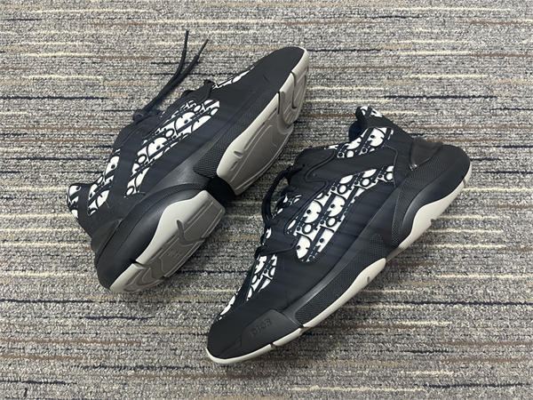 D10r sneaker