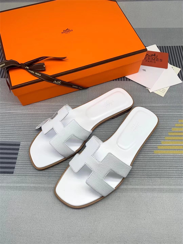 H Slipper