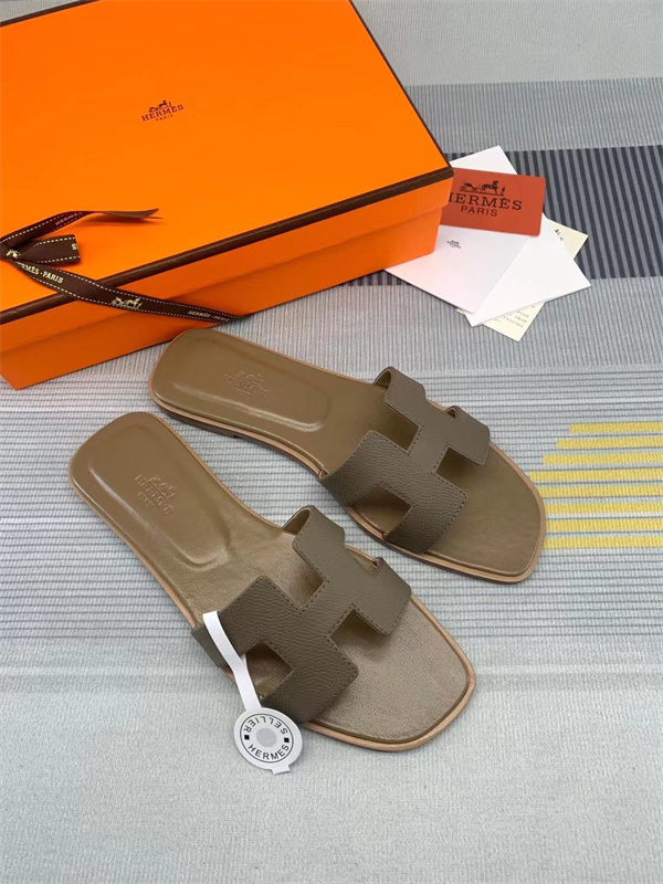 H Slipper