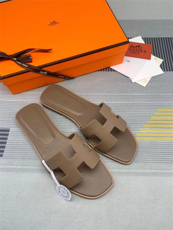 H Slipper