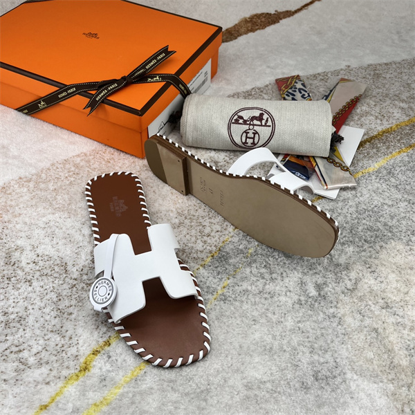 H Slipper