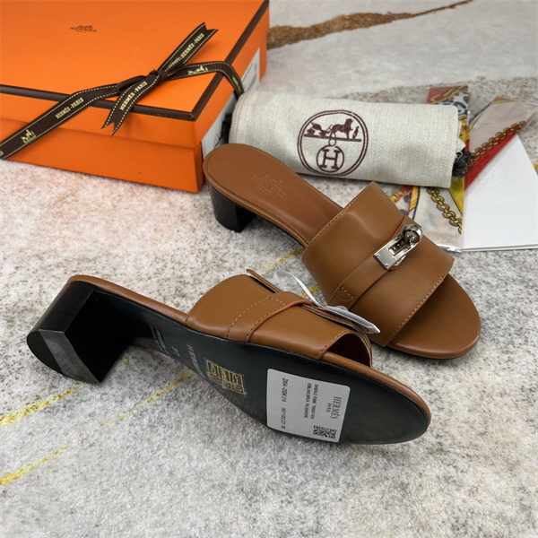 H Slipper