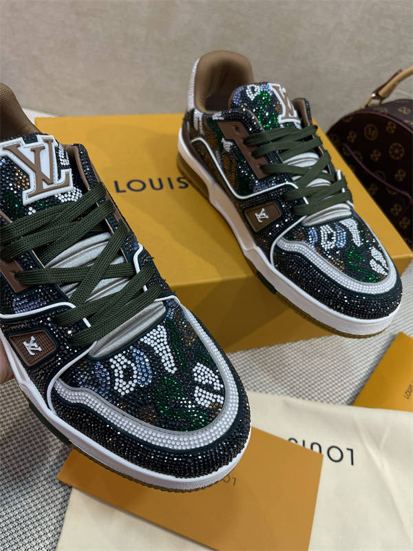 LV143