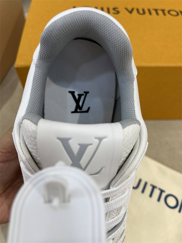 LV152