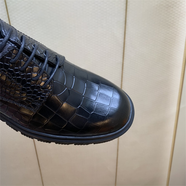 Lv Loafer 001