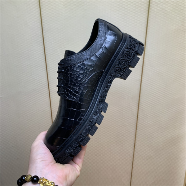 Lv Loafer 001