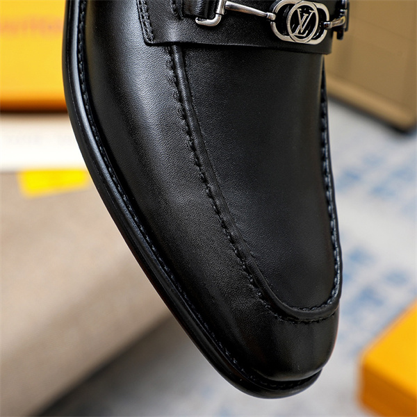 Lv Loafer 042