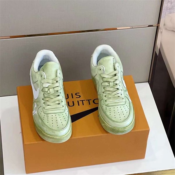 LV x Nike Sneaker