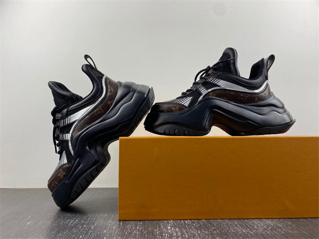 1 Vvtt0n archlight sneakers