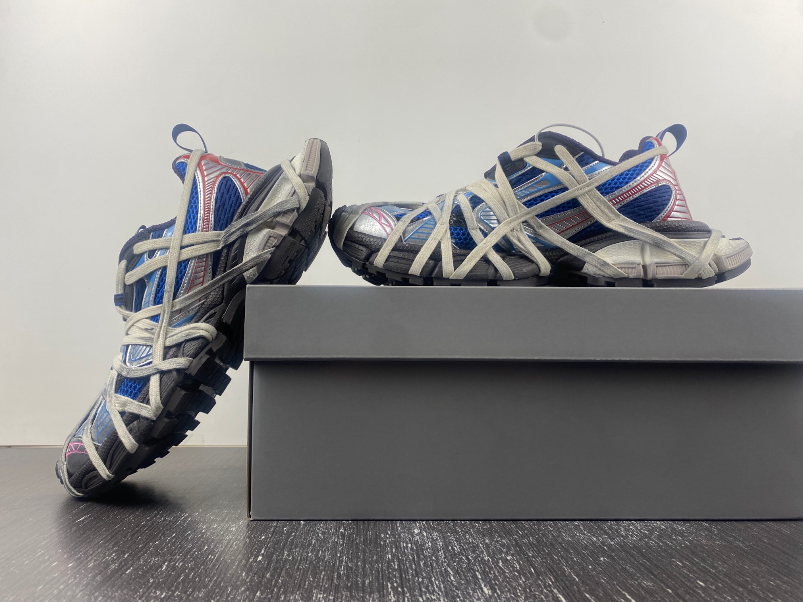 ba1en*iaga phanT0m sneaker 778698 w3xll 0525