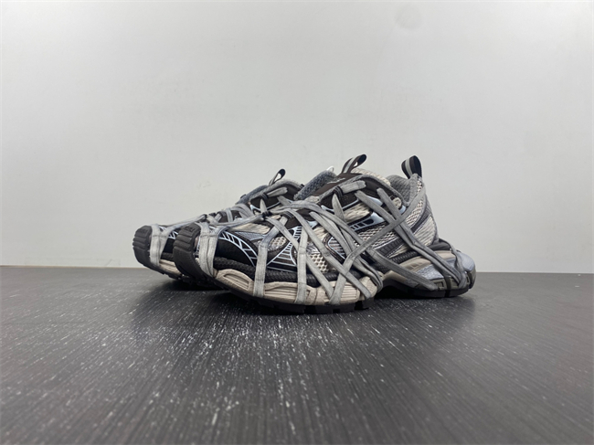 ba1en*iaga phanT0m sneaker  778698 w3xll 2097