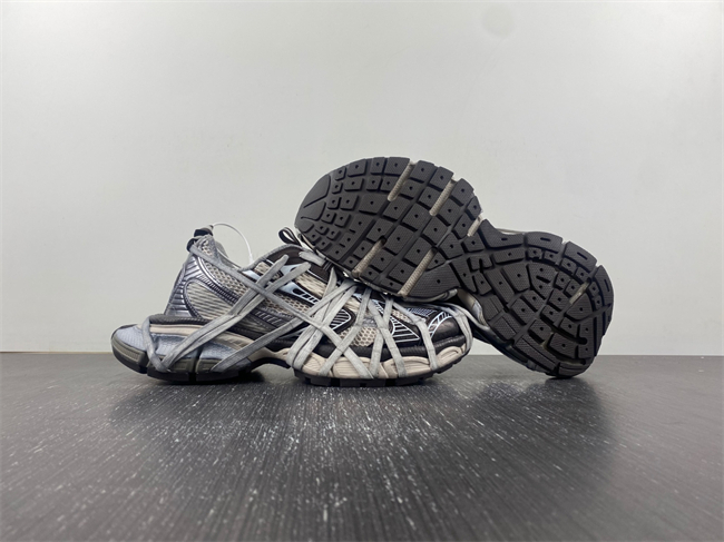 ba1en*iaga phanT0m sneaker  778698 w3xll 2097
