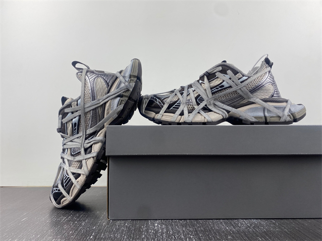 ba1en*iaga phanT0m sneaker  778698 w3xll 2097