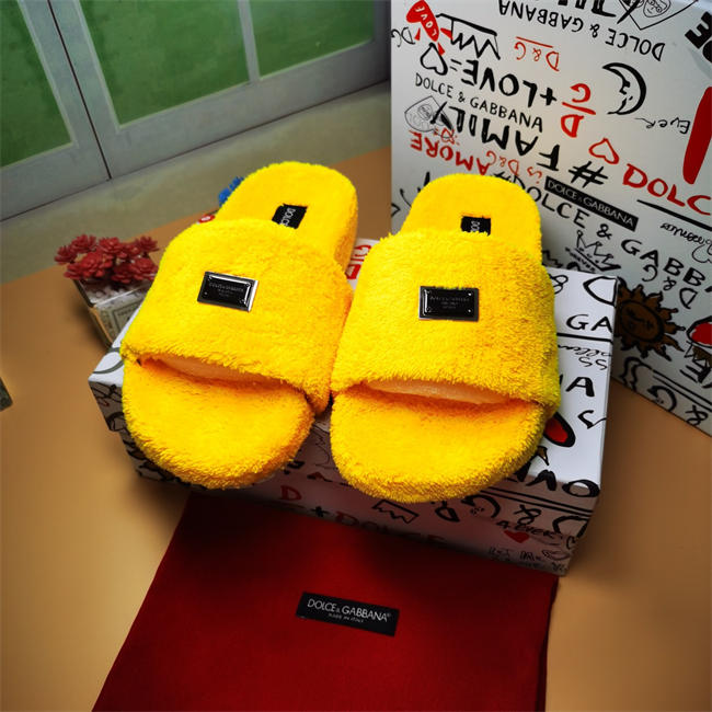 DG slipper 4