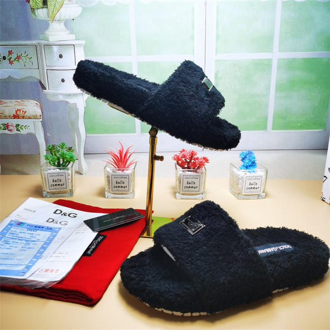 DG slipper 7