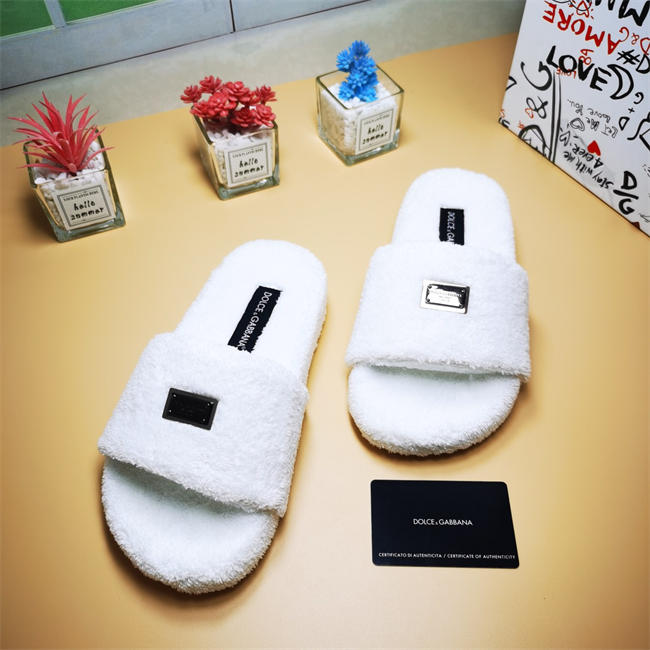 DG slipper 8