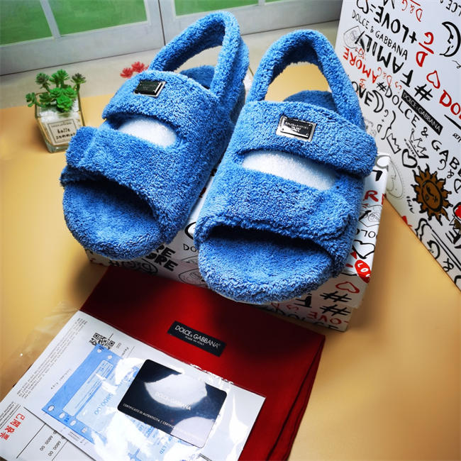 DG slipper 10