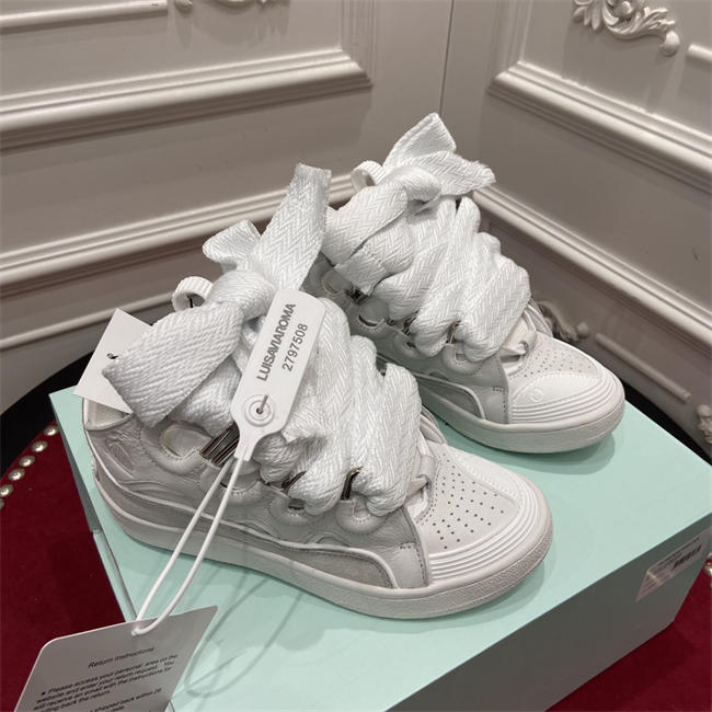 Lanvon Curb Sneaker 51