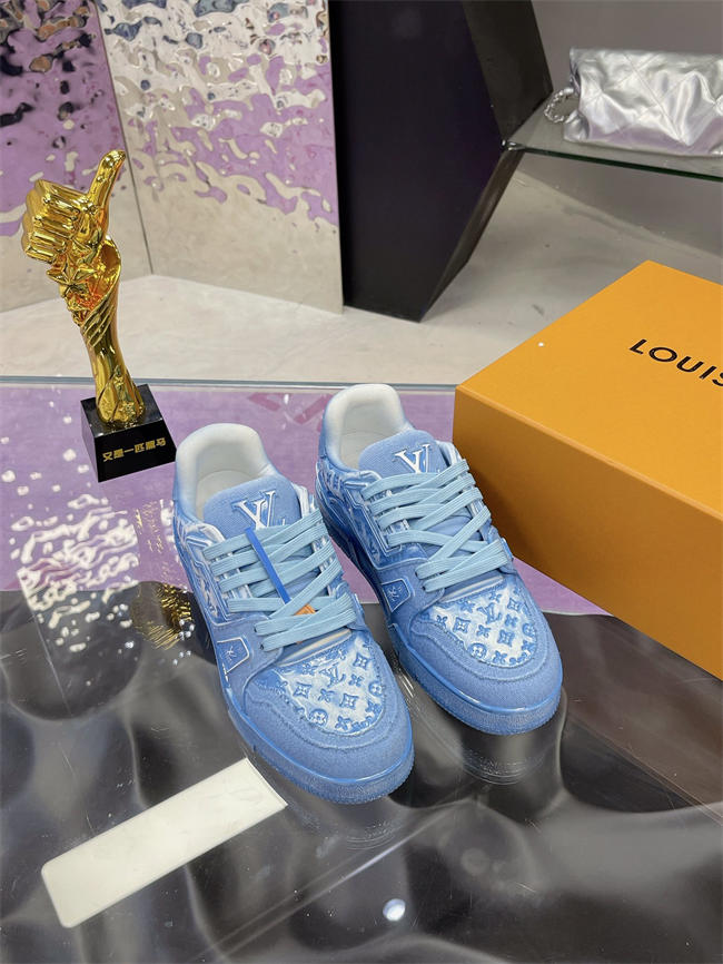 LV Trainer Sneaker