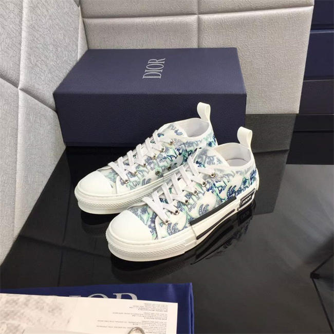 D10r sneaker
