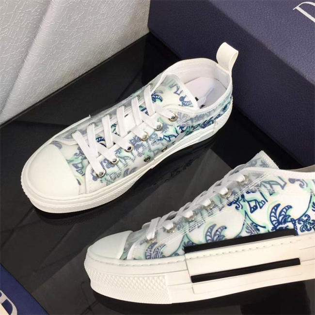 D10r sneaker