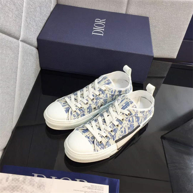 D10r sneaker