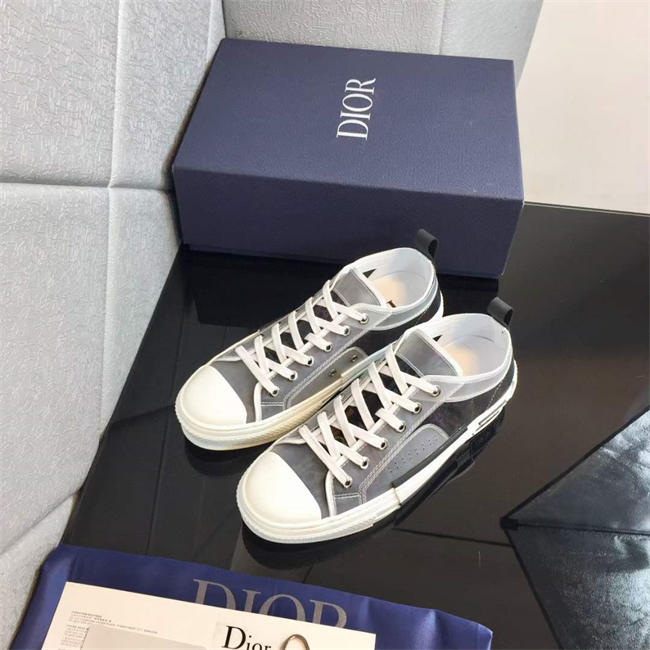 D10r sneaker