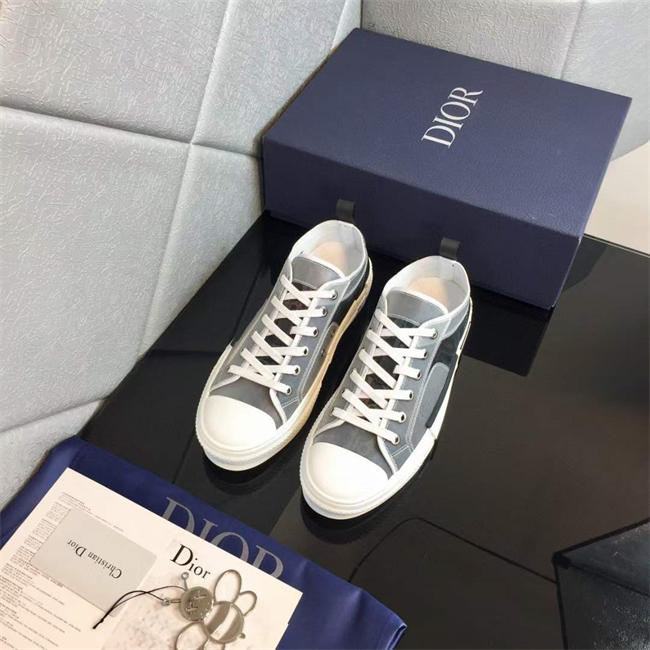 D10r sneaker