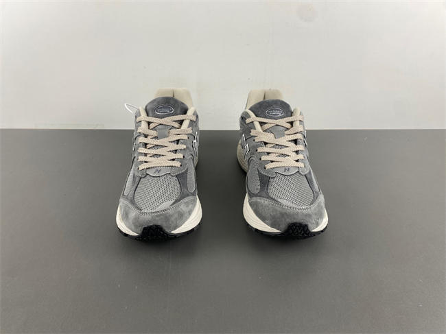 new Ba1an*e 2002r shadow grey m2002ranm