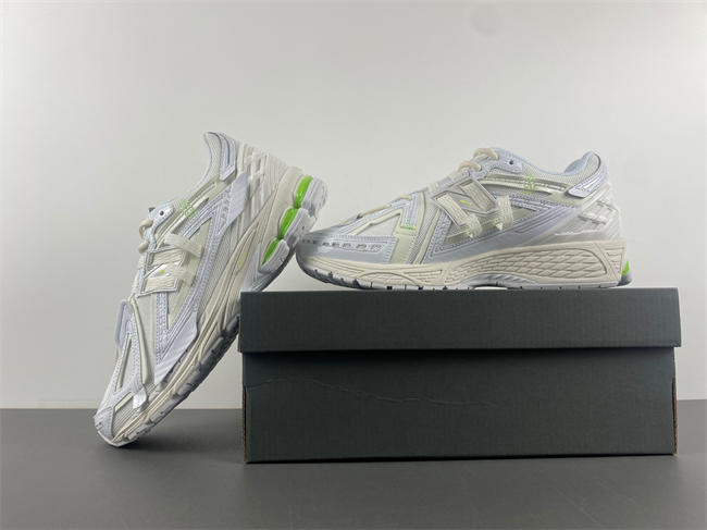 new Ba1an*e white light green u1906ae