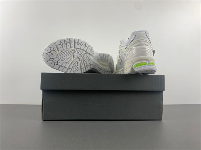new Ba1an*e white light green u1906ae