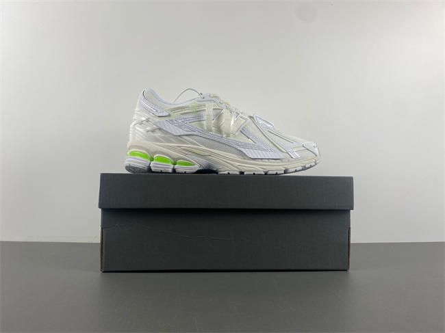 new Ba1an*e white light green u1906ae