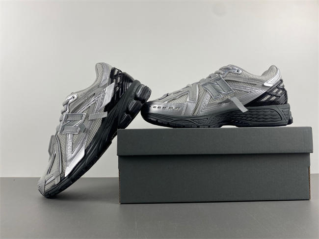 new Ba1an*e silver gray black u1906aaf